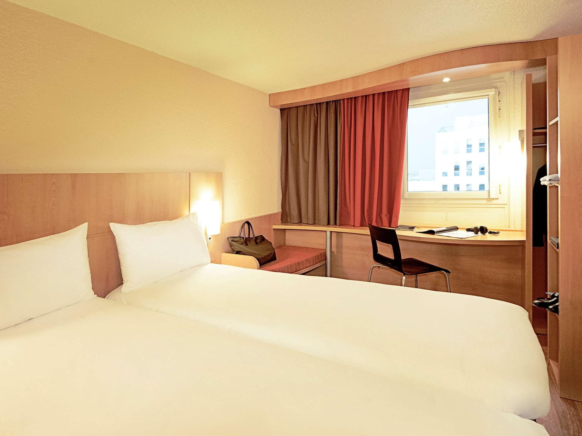 Ibis Dieppe Le Val Druel Zewnętrze zdjęcie