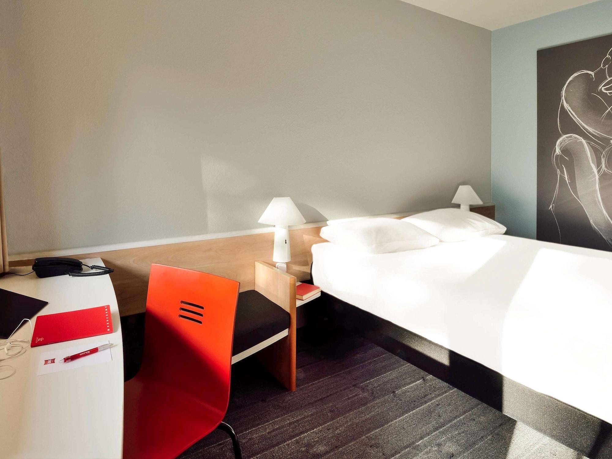 Ibis Dieppe Le Val Druel Zewnętrze zdjęcie